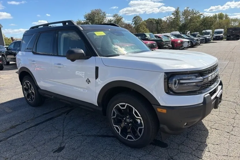 2025 Ford Bronco Sport Outer Banks photo 1