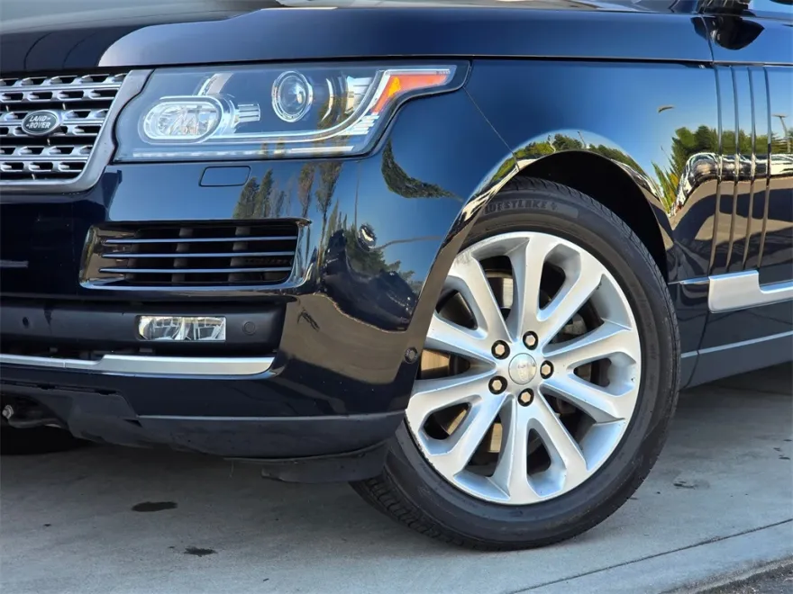 2016 Land Rover Range Rover HSE photo 1