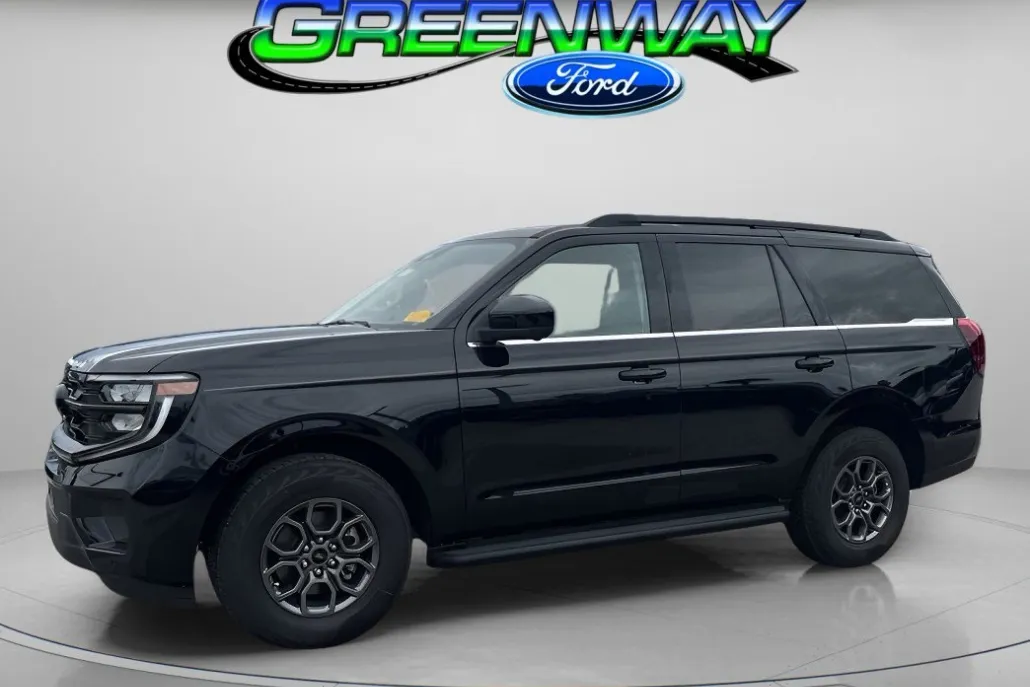 2025 Ford Expedition photo 1
