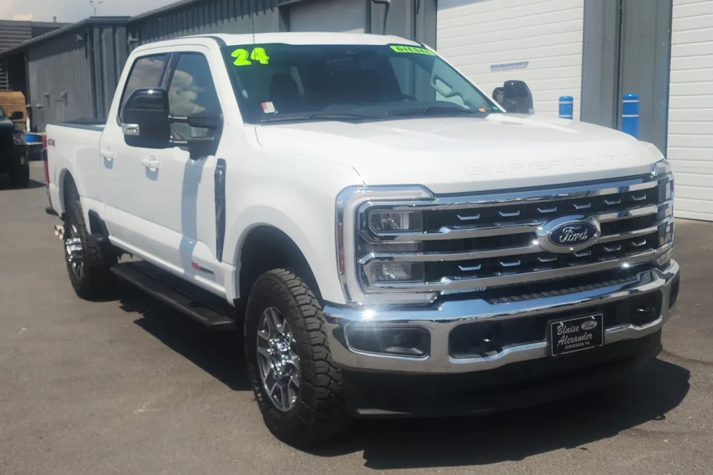 2024 Ford F-350 Lariat photo 1