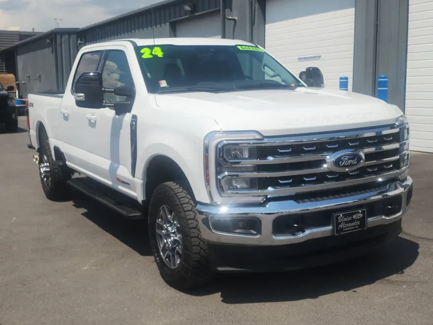 2024 Ford F-350 Lariat photo 1