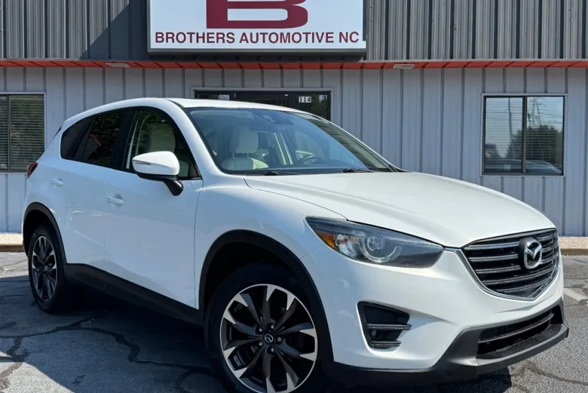 2016 Mazda CX-5 Grand Touring photo 1