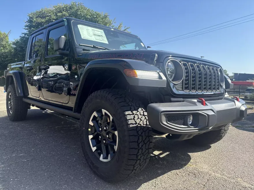 2025 Jeep Gladiator Rubicon photo 1