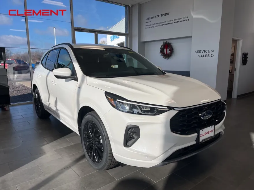 2025 Ford Escape ST-Line Elite Hybrid photo 1