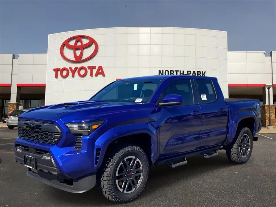 2025 Toyota Tacoma TRD Sport photo 1