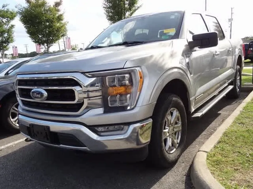 2023 Ford F-150 XLT photo 1
