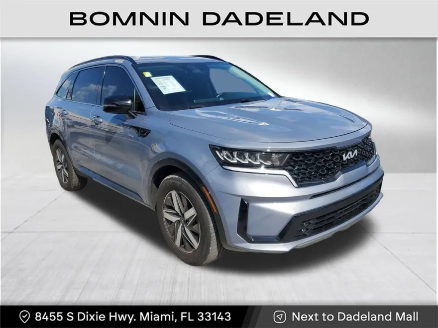 2022 Kia Sorento S photo 1