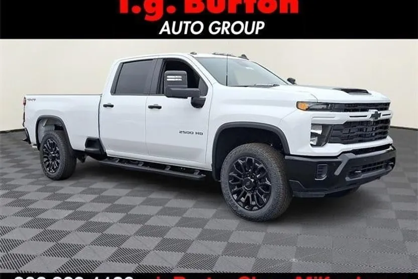 2026 Chevrolet Silverado 2500HD Custom photo 1