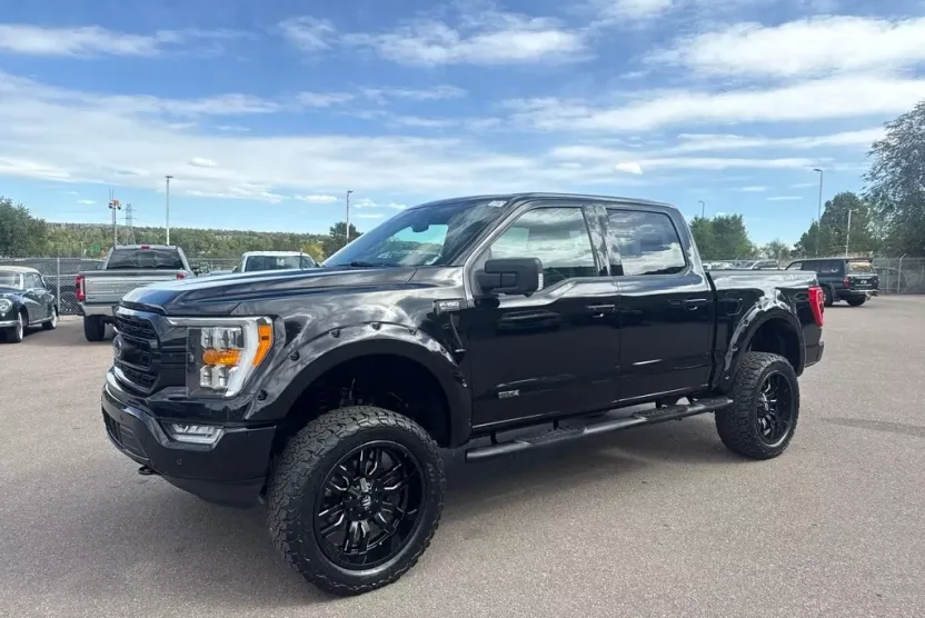 2022 Ford F-150 XLT photo 1