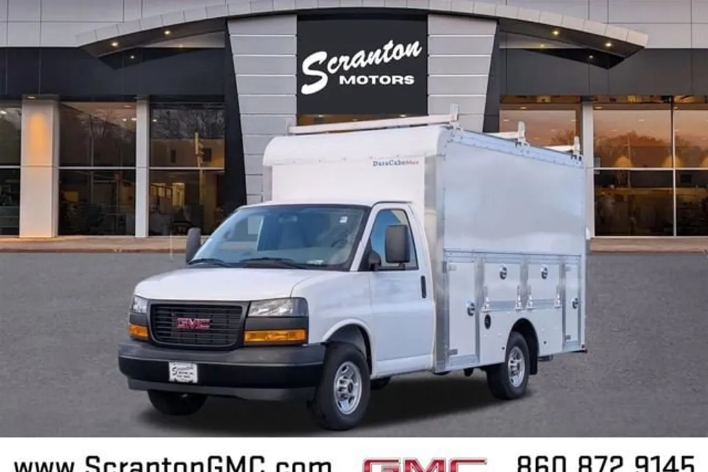 2024 Gmc Savana 3500 Cutaway photo 1
