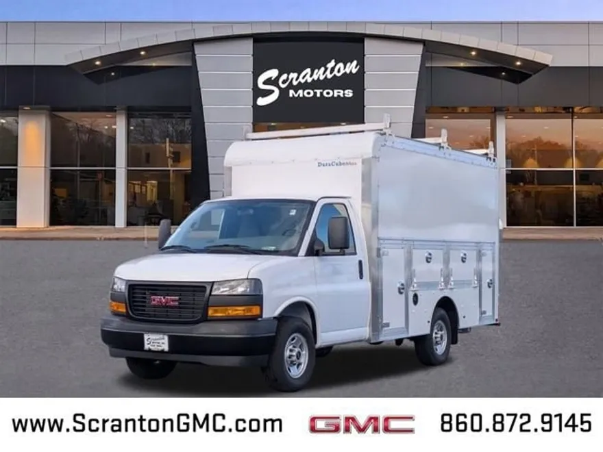 2024 Gmc Savana 3500 Cutaway photo 1
