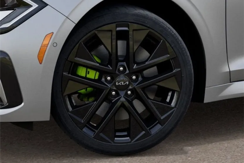 2026 Kia K5 GT photo 1