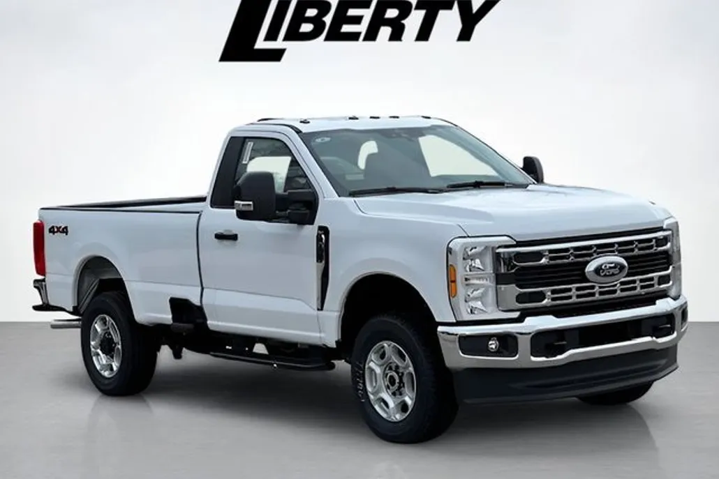 2025 Ford F-350 photo 1
