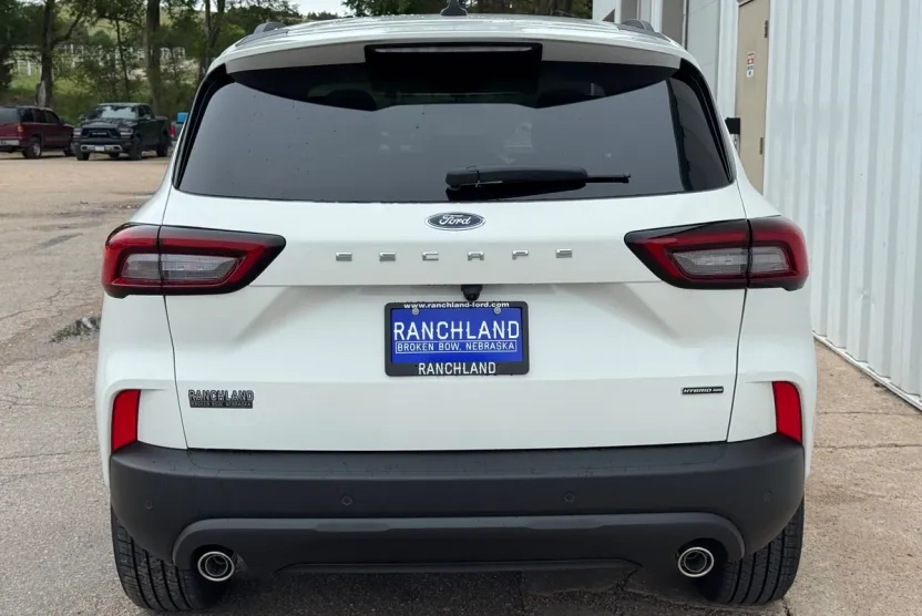 2025 Ford Escape ST-Line Select photo 1