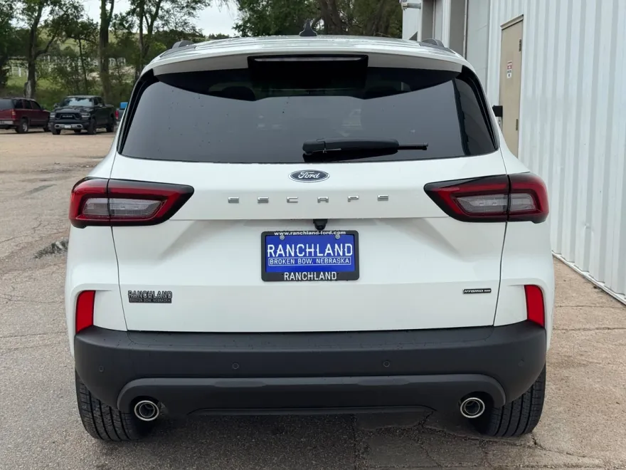 2025 Ford Escape ST-Line Select photo 1