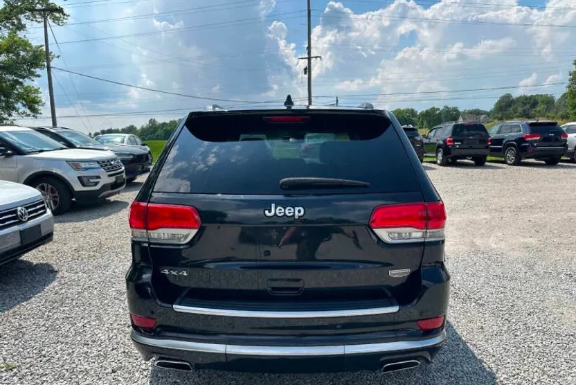 2015 Jeep Grand Cherokee Summit photo 1