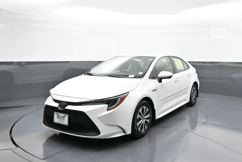2020 Toyota Corolla Hybrid LE photo 1