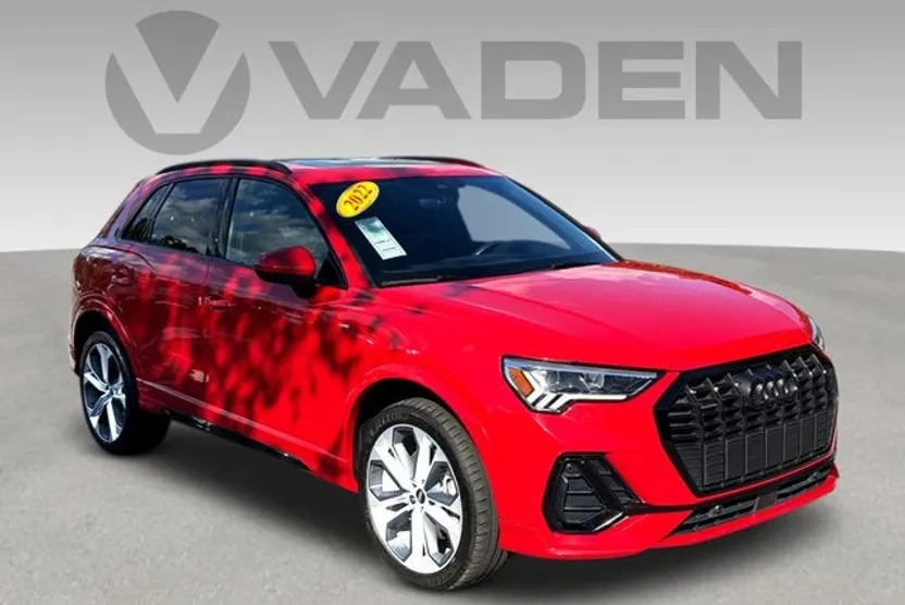 2022 Audi Q3 S line Premium Plus photo 1