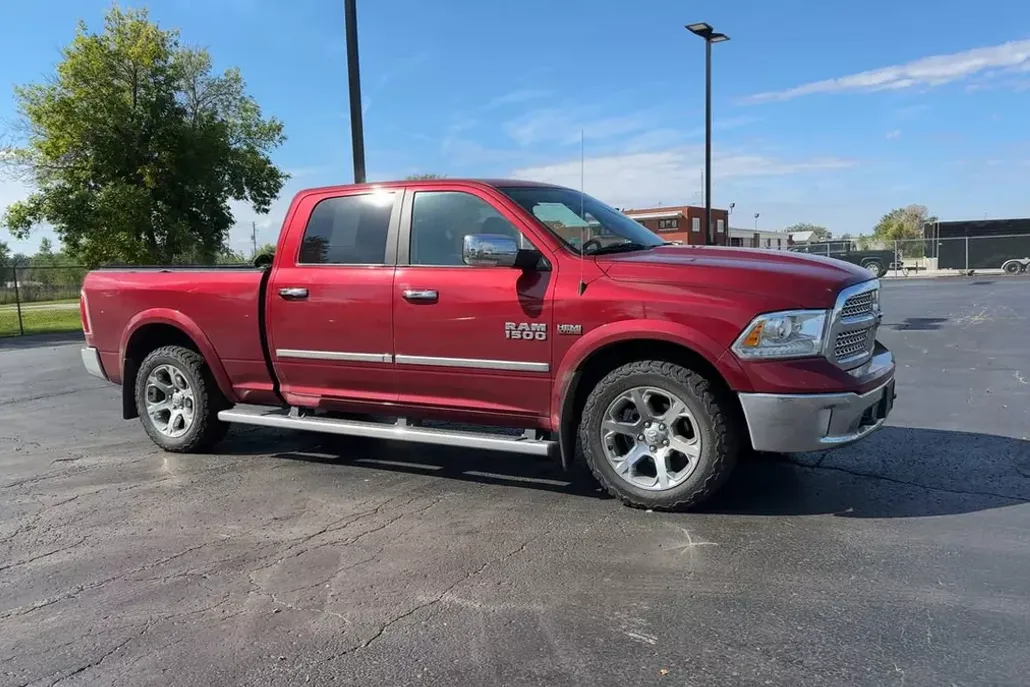 2015 Ram 1500 Laramie photo 1