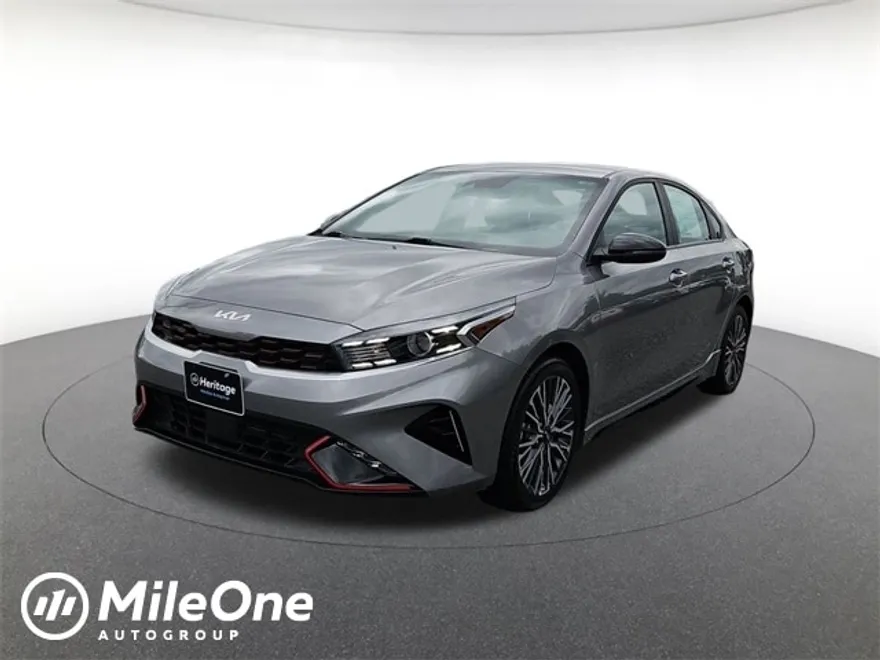2024 Kia Forte GT-Line photo 1