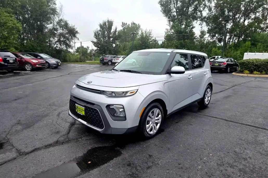 2020 Kia Soul LX photo 1