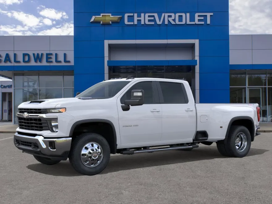 2026 Chevrolet Silverado 3500HD LT photo 1