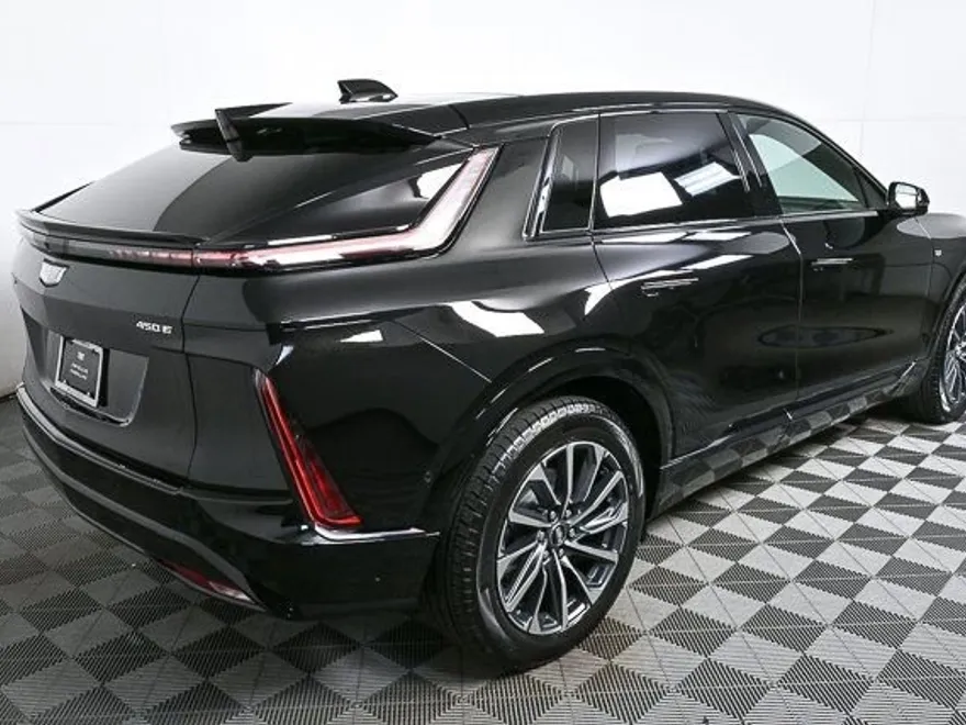 2026 Cadillac Lyriq Sport photo 1