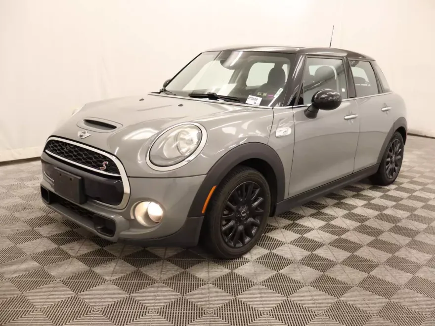 2016 Mini Cooper 4 Door Hardtop S photo 1