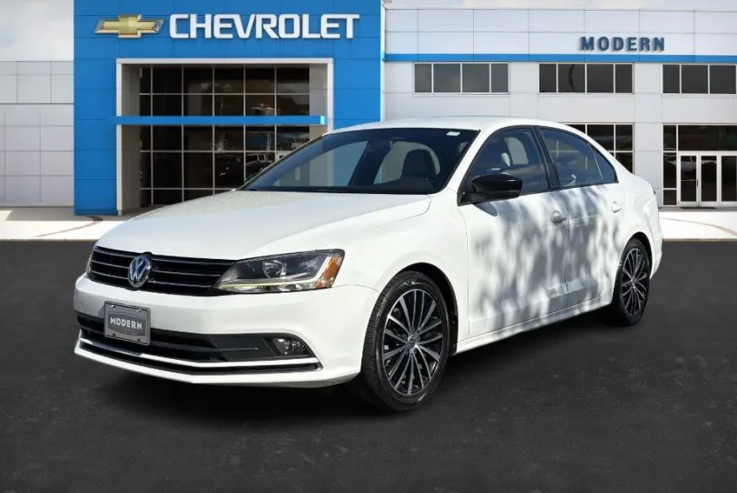 2017 Volkswagen Jetta 1.8T Sport photo 1