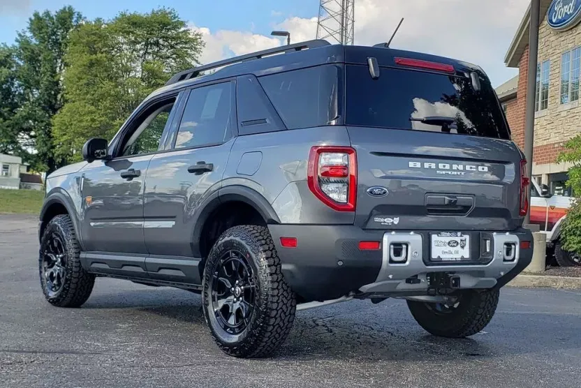2025 Ford Bronco Sport Badlands photo 1