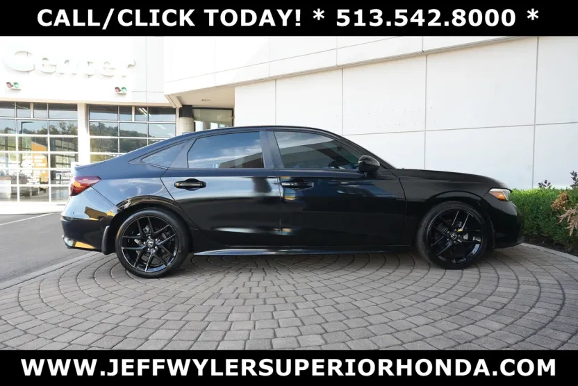 2025 Honda Civic Sport photo 1
