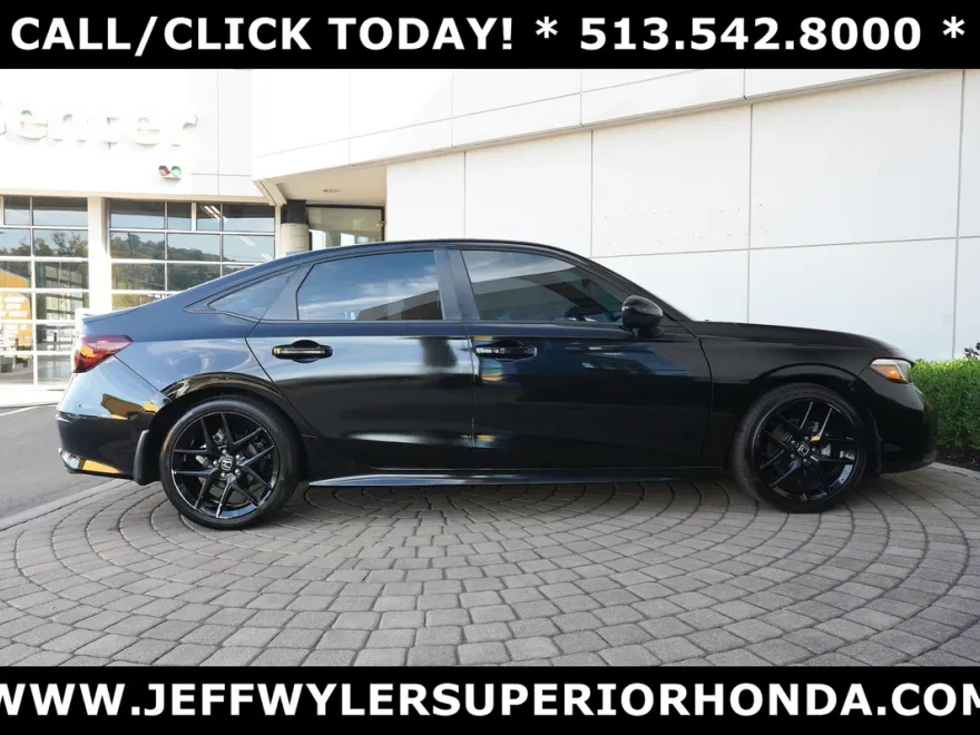 2025 Honda Civic Sport photo 1