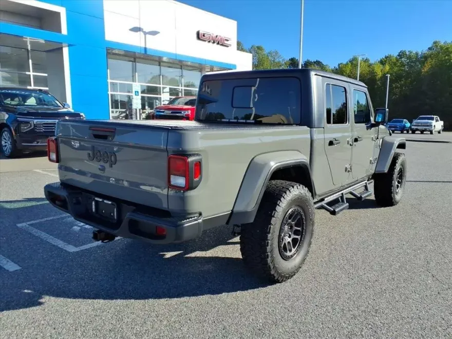 2023 Jeep Gladiator Sport S photo 1
