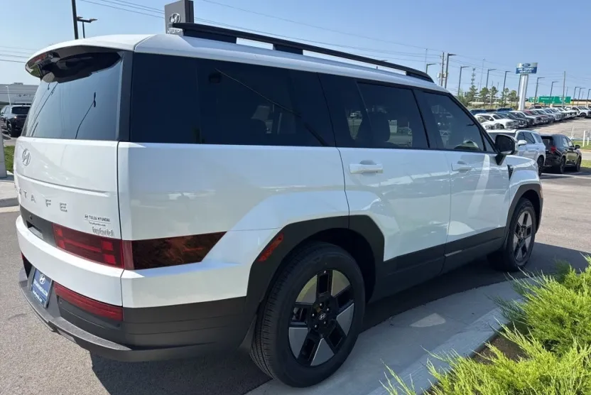 2026 Hyundai Santa Fe SEL photo 1