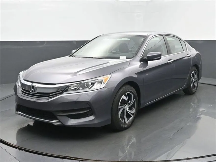 2017 Honda Accord LX photo 1