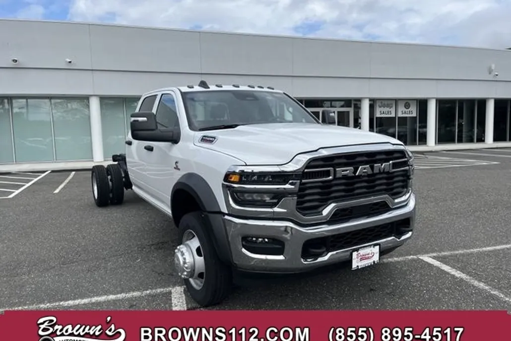 2025 Ram 5500 Tradesman photo 1