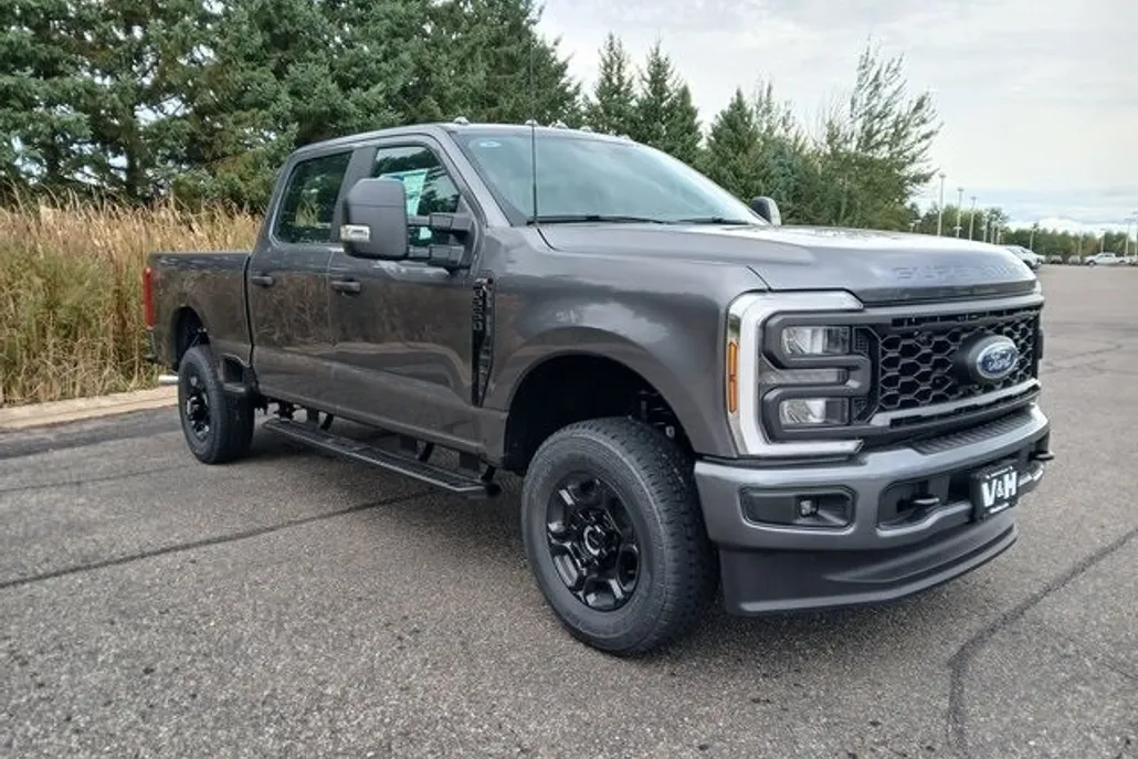 2026 Ford F-250 photo 1