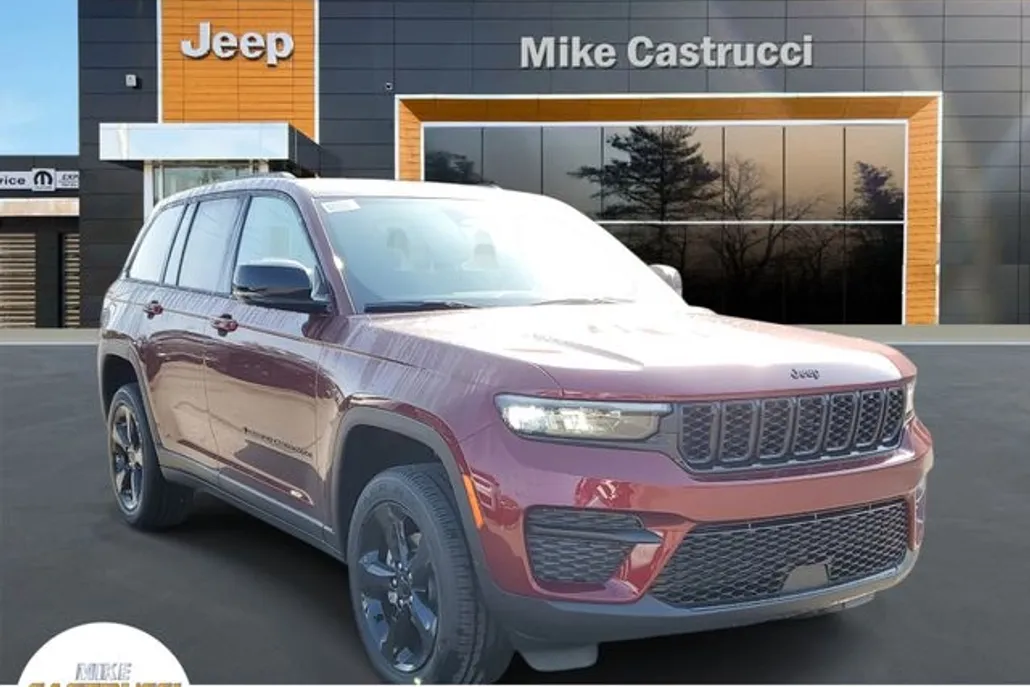 2025 Jeep Grand Cherokee Laredo Altitude photo 1