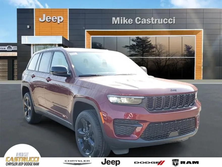 2025 Jeep Grand Cherokee Laredo Altitude photo 1