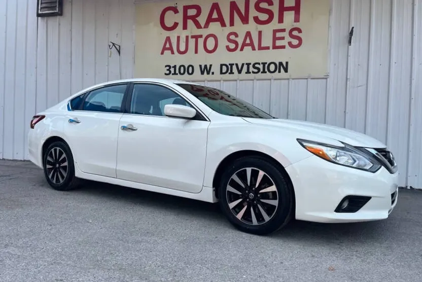 2018 Nissan Altima 2.5 SV photo 1