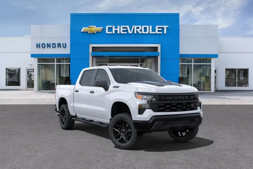 2025 Chevrolet Silverado 1500 Custom Trail Boss photo 1