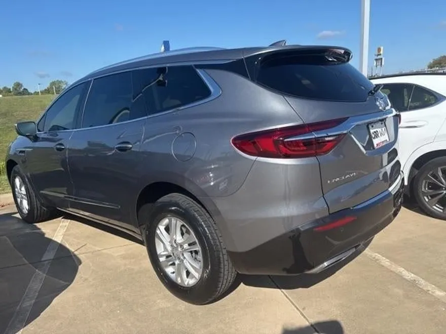 2020 Buick Enclave Essence photo 1
