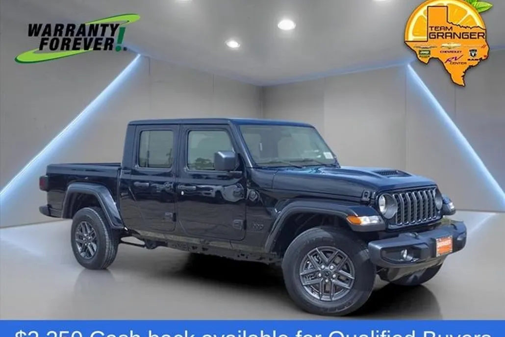 2025 Jeep Gladiator Sport S photo 1