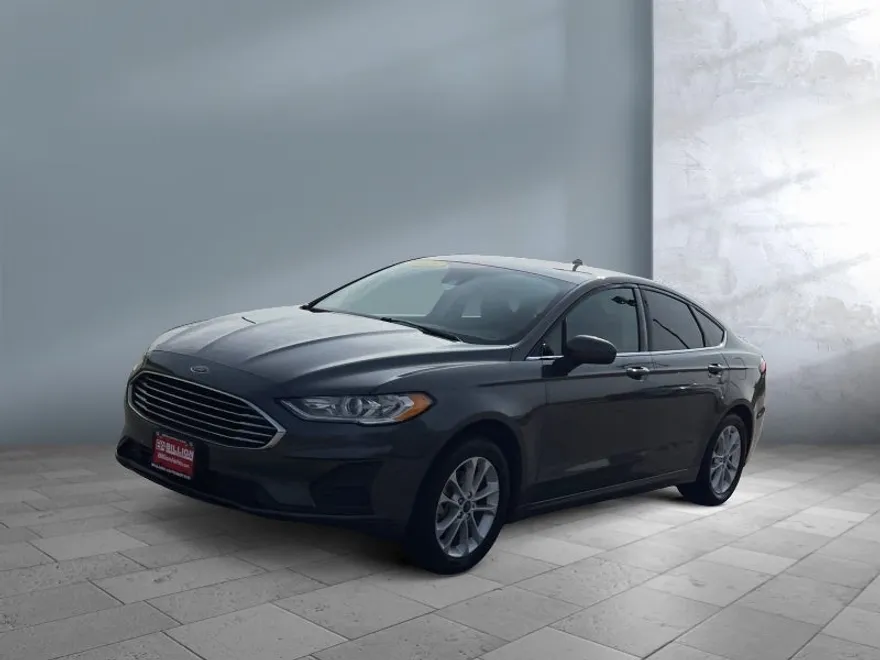 2020 Ford Fusion SE photo 1