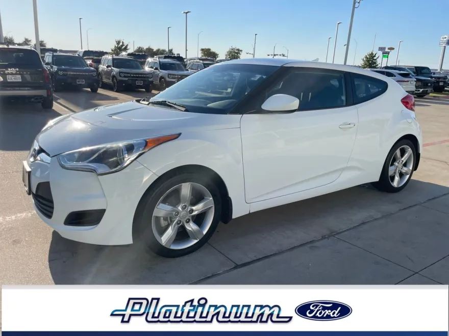 2014 Hyundai Veloster Base photo 1