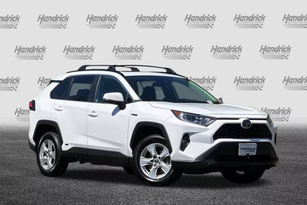 2020 Toyota RAV4 Hybrid XLE photo 1