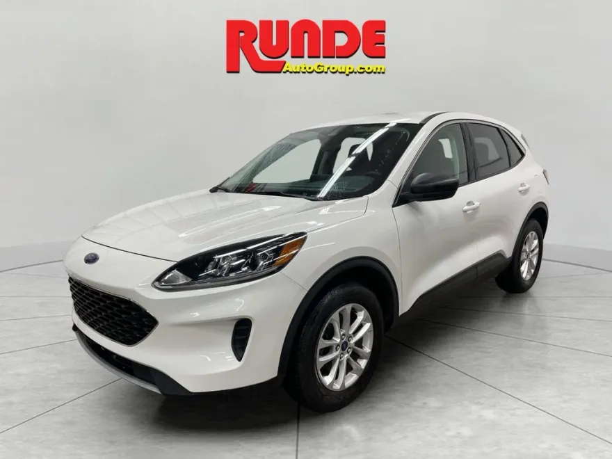 2022 Ford Escape SE photo 1