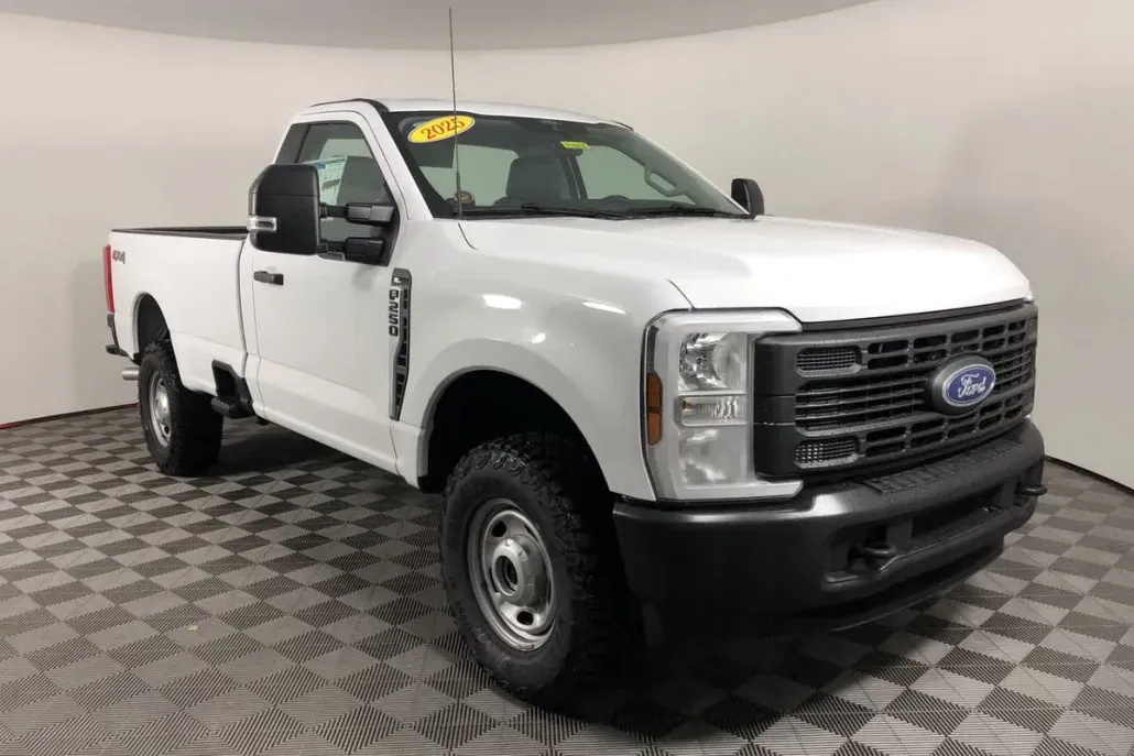 2025 Ford F-250 XL photo 1