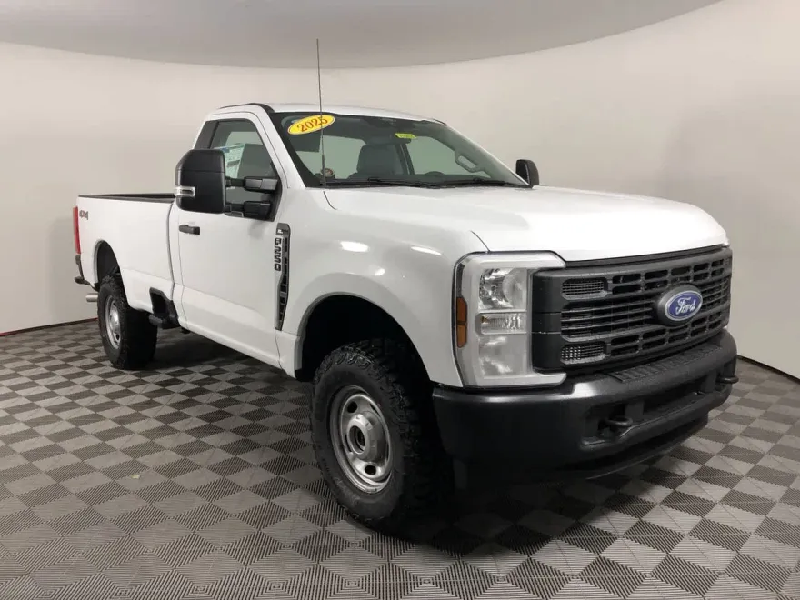 2025 Ford F-250 XL photo 1