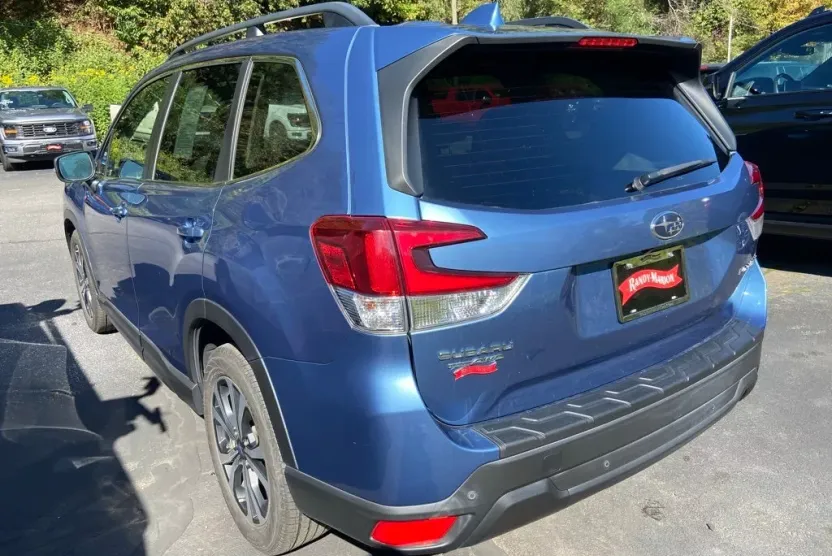 2020 Subaru Forester Limited photo 1